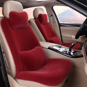 Vente en gros : Nouveaux coussins et housses de siège de <span class=keywords><strong>voiture</strong></span> en fourrure de renard, 11 pièces, pour l'hiver, universels, en peluche, pour sièges <span class=keywords><strong>avant</strong></span> et arrière. - Product Image 4