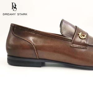 Chaussures habillées en cuir pour hommes, style décontracté de bureau, nouvelle mode Dreamy Stark, peuvent être associées à divers styles - Product Image 5