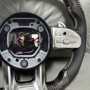 Volant de voiture de haute qualité pour <span class=keywords><strong>Mercedes</strong></span> Benz C63 E63 W213 C43 A45 G63 G500 S63 A45 G63 G55 E63 en fibre de carbone - Product Image 3