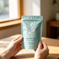 Sachet Doypack personnalisable avec estampage argenté et fermeture éclair refermable pour l'emballage des feuilles de thé