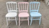 Chaise d'enfant élégante en plastique style Napoléon Chiavari pour repas et fêtes – Offre Spéciale