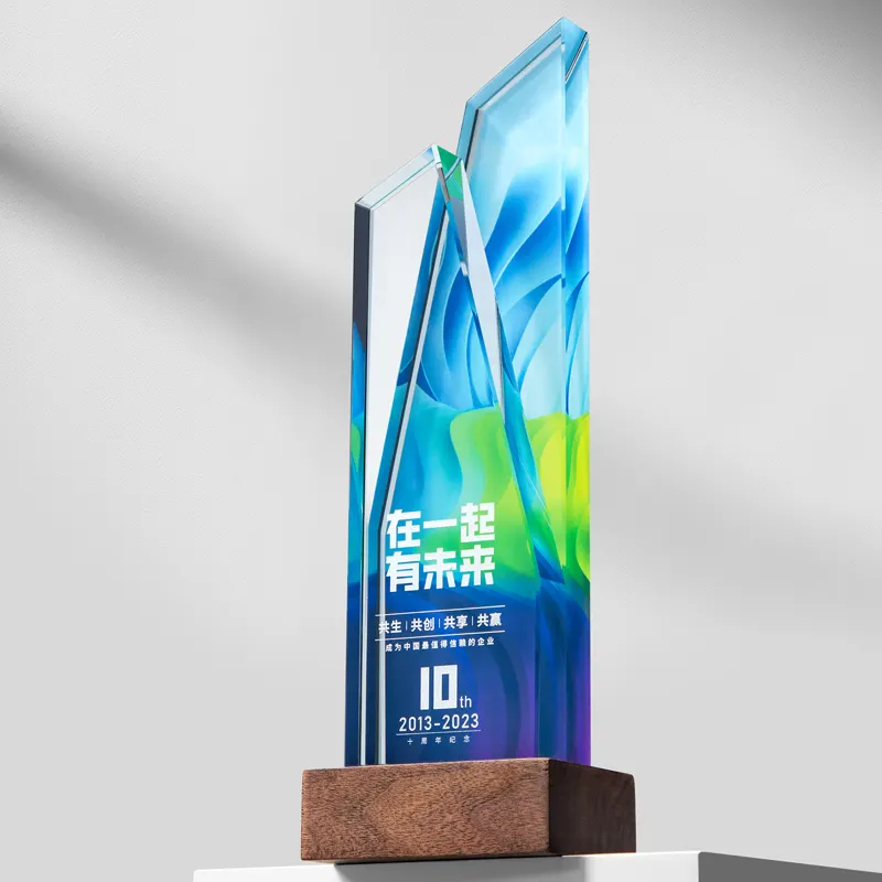 Nuevo trofeo de cristal de color de alta calidad personalizado, premio al equipo, artesanías conmemorativas de negocios