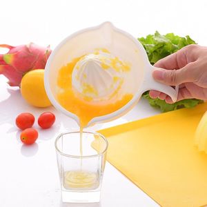 Exprimidor Manual de Naranjas y Limones de Plástico Resistente de Grado Alimenticio, con Mango Ergonómico, Entrega Rápida - Product Image 6