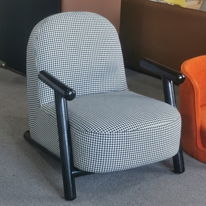 Sièges de salon nordiques pour dortoirs salon fauteuils inclinables avec bras en bois <span class=keywords><strong>fauteuil</strong></span> occasionnel de loisirs en tissu moderne - Product Image 2