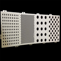 Feuilles d'aluminium perforées sur mesure, feuilles perforées usinées par CNC pour revêtement de façade architecturale