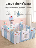 Parc de jeu modulaire en plastique HDPE pour bébé, avec panneaux de jeu multiples et panier de basket, pour l'intérieur et l'éveil des tout-petits