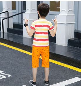 Compras en Línea: Conjunto de Ropa para Bebé Niño, Camiseta de Manga Corta con Letras a Rayas y Pantalones Cortos Estampados - Product Image 5