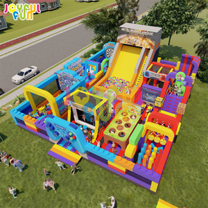 Parc gonflable JOYFUL FUN sur le thème des jeux classiques, aire de jeux gonflable extérieure pour enfants - Product Image 1