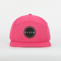 Casquette personnalisée de haute qualité à 7 panneaux en PVC avec logo découpé au laser, perforée rose vif, casquette de luxe Hip Hop à visière plate, Gorras Snapback