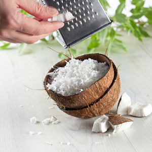 Coco Deshidratado Premium de Grado Medio, 65% de Grasa, Copos de Coco Sin Azúcar para Panadería, Procesamiento de Alimentos y Exportación al por Mayor - Product Image 1