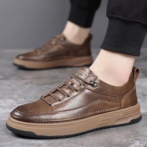 Chaussures décontractées en cuir pour hommes, bout rond, style rétro, semelle en caoutchouc amortie, chaussures de marche - Product Image 2
