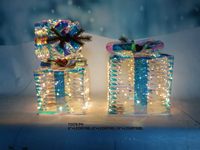 Grande boîte-cadeau décorative de Noël avec des lumières a mené des boîtes-cadeau pour le festival