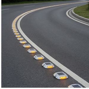 แผ่นสะท้อนแสงแบบซิงโครไนซ์สำหรับจราจร รูปทรงเกือกม้า พลังงานแสงอาทิตย์ สำหรับความปลอดภัยบริเวณทางข้ามโรงเรียน - Product Image 1