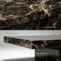 Table basse rectangulaire en marbre Nero Marquina de luxe. Table basse en pierre naturelle polie, base géométrique en dalle, style moderne pour salon et chambre