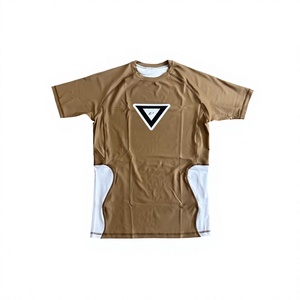 Rashguard MMA imprimé par sublimation de haute qualité pour hommes, rashguard de compression à manches courtes pour hommes BJJ avec panneau latéral - Product Image 3