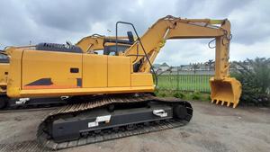 Nouvelle pelle moyenne sur chenilles SE210W 21 tonnes avec pièces de rechange - Product Image 4