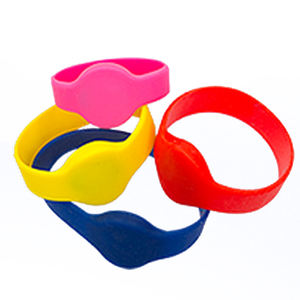 NFC UHF <span class=keywords><strong>RFID</strong></span> 13.56MHz 액세스 제어 무 현금 지불을위한 방수 실리콘 팔찌 1K 칩 호텔 - Product Image 1