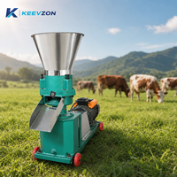 Machine à granulés d'aliments pour volailles, design compact, fonctionnement simple, équipement portable à entraînement électrique rotatif pour poulets et canards d'élevage en extérieur