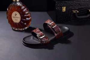 Sandalias <span class=keywords><strong>de</strong></span> <span class=keywords><strong>piel</strong></span> <span class=keywords><strong>de</strong></span> cocodrilo <span class=keywords><strong>de</strong></span> gama alta para <span class=keywords><strong>hombre</strong></span>, sandalias <span class=keywords><strong>de</strong></span> estilo para caminar <span class=keywords><strong>de</strong></span> cuero <span class=keywords><strong>de</strong></span> cocodrilo genuino para <span class=keywords><strong>hombre</strong></span>, sandalias personalizadas <span class=keywords><strong>de</strong></span> calidad Premium para <span class=keywords><strong>hombre</strong></span> - Product Image 4