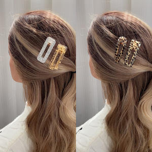 Großhandel BB Schwarz & Weiß Buntes Leopardenmuster Damen Prom Haarschmuck Haarspangen & Pins Schnapp-Haarclips - Product Image 3