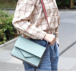 Offre Spéciale femme sac à main bandoulière en gros à la mode <span class=keywords><strong>new</strong></span>-yorkaise à bon <span class=keywords><strong>prix</strong></span> - Product Image 1