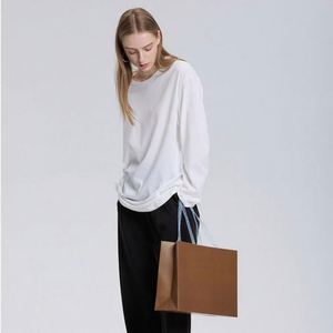 Bolsa de Papel Elegante Premium para Compras, Azul y Marrón, Bolsa de Regalo con Asa, Logotipo Ecológico, Bolsa de Almacenamiento para Tiendas de Ropa con Hilo Hilado - Product Image 5