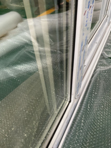 Puertas corredizas <span class=keywords><strong>de</strong></span> vidrio templado laminado <span class=keywords><strong>de</strong></span> 3 paneles blancas a prueba <span class=keywords><strong>de</strong></span> huracanes <span class=keywords><strong>para</strong></span> uso en villas - Product Image 4