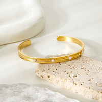 Bracelet d'ouverture en zircon plaqué or 18 carats en acier inoxydable étanche et sans ternissure pour femme Joyas De Acero Inoxidable Al Por Mayor
