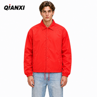 Blouson Coach Rouge Homme en Gros, Col Rabattu, Boutons Pression, Imprimé Géométrique au Dos, Coupe-Vent Décontracté, Vêtement d'Extérieur Streetwear