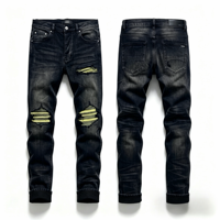 Jean slim déchiré noir style hip-hop urbain avec patch en PU motif bandana jaune pour homme
