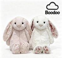 JellyCatt 25ème Lapin de Pâques Patchwork Fraise et Floral 31cm Peluche lestée ultra douce avec rembourrage en coton PP et finition lavée