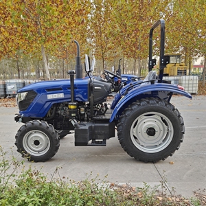 รถแทรกเตอร์ขนาดเล็ก 4x4 ได้รับการรับรองมาตรฐาน CE พร้อมเครื่องปลูกพืช สำหรับใช้ในบ้าน ฟาร์ม และสวน - Product Image 6