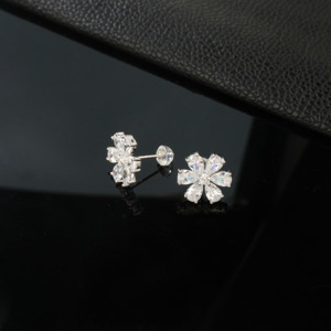 925 Silver Cubic Zirconia Flower <b>Stud</b> Earrings, Hypoallergenic Sparkling Five-Petal Zircon Earrings for Women, Daily & Gift UseV - Product Image 6