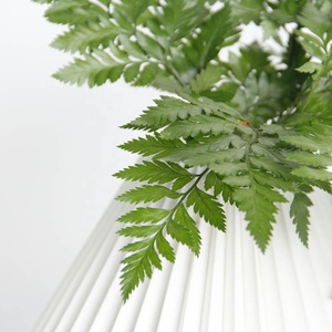 Petites feuilles de fougère préservées, colorées et attrayantes, avec tige, pour la décoration florale de jardin et de Noël - Product Image 6