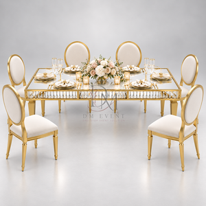 Mesa de Comedor de Lujo de Acero Inoxidable Dorado con Cubierta de Cristal Espejo y Detalles de Cristal, Cuatro Patas Cónicas, Proveedor Mayorista para Banquetes de Boda - Product Image 2