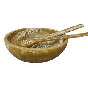 Bol de service en résine polie de conception moderne, fait main, écologique, avec finition époxy, bol à fruits décoratif pour les fêtes - Product Image 1