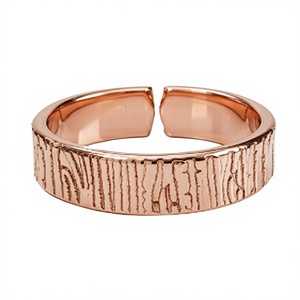 Bague ouverte en cuivre pur, texture écorce d'arbre vintage, surface en cuivre massif, bord plat, bague pour doigt unisexe, ayurvédique, thérapeutique, bio - Product Image 1