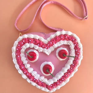 حقيبة يد جديدة على شكل كعكة صغيرة من الجلد الصناعي بتصميم قلب، حقيبة كعكة لطيفة للأطفال - Product Image 1