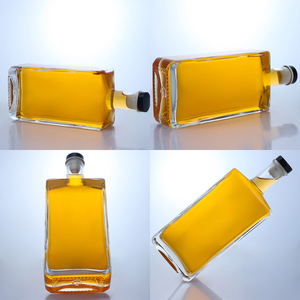 Bouteille en verre clair carrée à angle droit de 750 ml et 700 ml avec bouchon en liège, logo personnalisé, pour vodka, whisky, <span class=keywords><strong>tequila</strong></span> - Product Image 2
