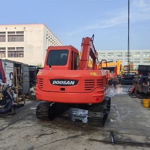 Excavadora de cadenas pequeña Doosan DH80 usada, excavadora hidráulica de 8 toneladas para construcción y obras municipales - Product Image 3