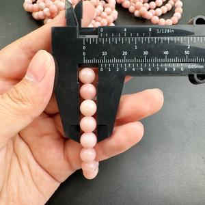 Bracelet extensible en perles de pierre d'énergie en cristal de quartz d'opale rose naturelle pour femmes - Product Image 5