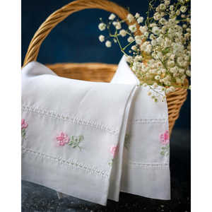 Cristinabologna Set di 2 Strofinacci in Cotone e Lino 100% con Ricamo Rosa in Rilievo, Morbida Microfibra per Pulizie in Cucina - Product Image 3