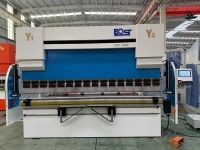 BOST Factory Supplies – Cintreuse hydraulique CNC 60t 2000mm pour le traitement de tôles