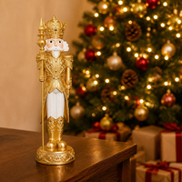Weihnachts-Nussknacker Harz-Figur Gold-Weiß Soldaten-Statue Tischdekoration für Weihnachten Zuhause Kamin Feiertagsdekoration Geschenk