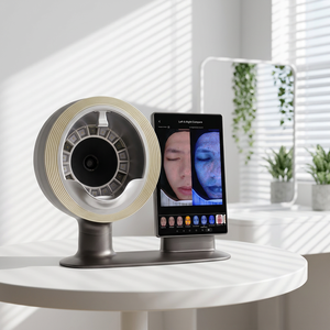 เครื่องวิเคราะห์ผิวหนังด้วย AI แบบหลายสเปกตรัม RGB UV PL ตรวจจับปัญหาผิวที่ซ่อนอยู่ พร้อมรายงานวิเคราะห์อย่างรวดเร็ว สำหรับใช้งานเชิงพาณิชย์ - Product Image 1