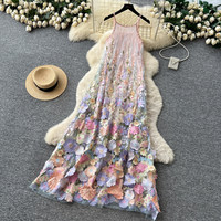 Robe longue décontractée pour femmes WIWT, élégante, avec broderie florale 3D, bretelles spaghetti, coupe évasée, pour les vacances, les soirées, robe pour femmes