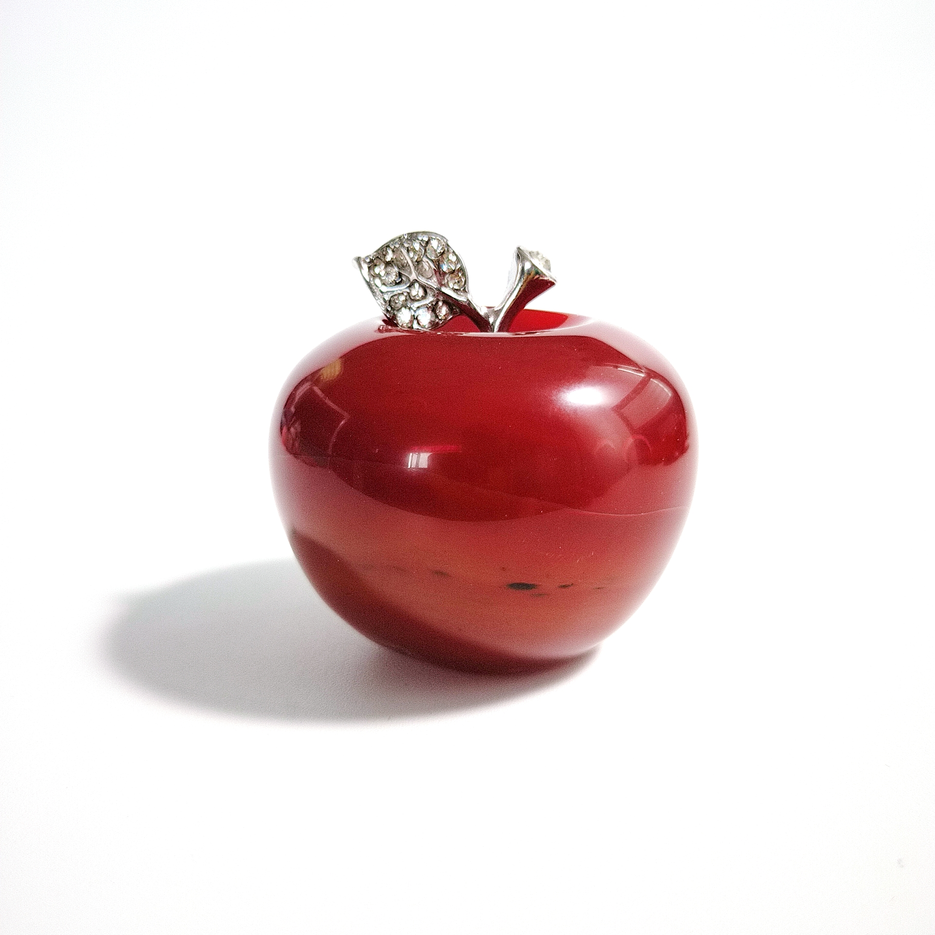 Huiying последнее поступление натуральный полированный кварц ручная гравировка красный агат Кристалл Яблоки оптовая продажа для украшения sunstone