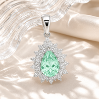 Pendentif de fiançailles en argent 925 avec zircon et pierres précieuses cultivées UM Jewelry, idéal pour un usage quotidien ou comme cadeau d'anniversaire de mariage