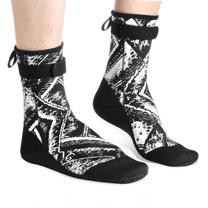 Lot de 6 <span class=keywords><strong>chaussettes</strong></span> de plongée en néoprène ultra premium, pour sports d'eau, plongée sous-marine, pêche à la plage, longues - Product Image 1