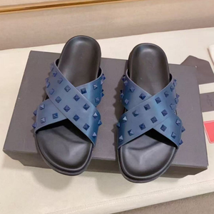 High-end Classic designer Casual Shoes men Fashion Thick-Topped designer Slippers women luxury Rivet Sandals <b>Slides</b> Slippers - Product Image 3